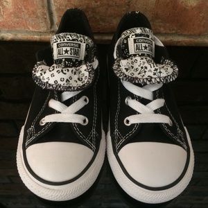 Converse Chuck Taylor All Star Sz 9/10 Girls